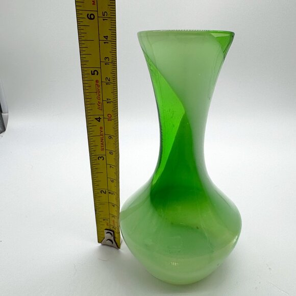 Hand Blown Glass Vase Green And White Swirl 5.5" Tall - Picture 7 of 7